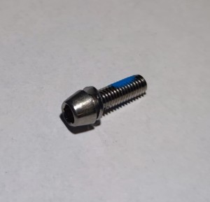 Śruba do wspornika kierownicy Most Attacco M5 x 16mm  